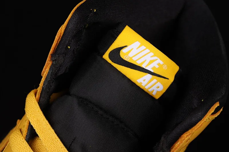 All categories Air Jordan Jordan series basketball shoes Air Jordan 1 High Air Jordan 1 High OG "Pollen" AJ1 Joe 1 new black and yellow 555088-701